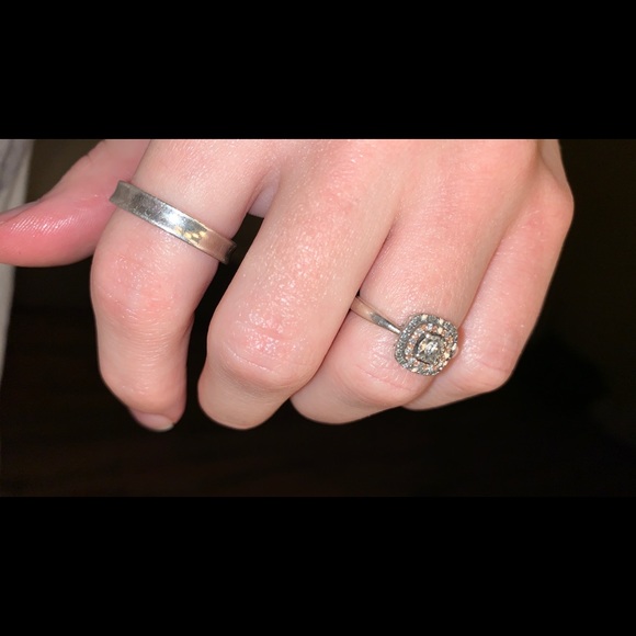 Rose gold dainty engagement/promise ring - Picture 3 of 6